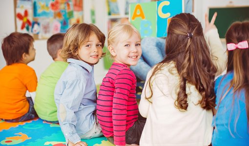 Kinder im Kindergarten